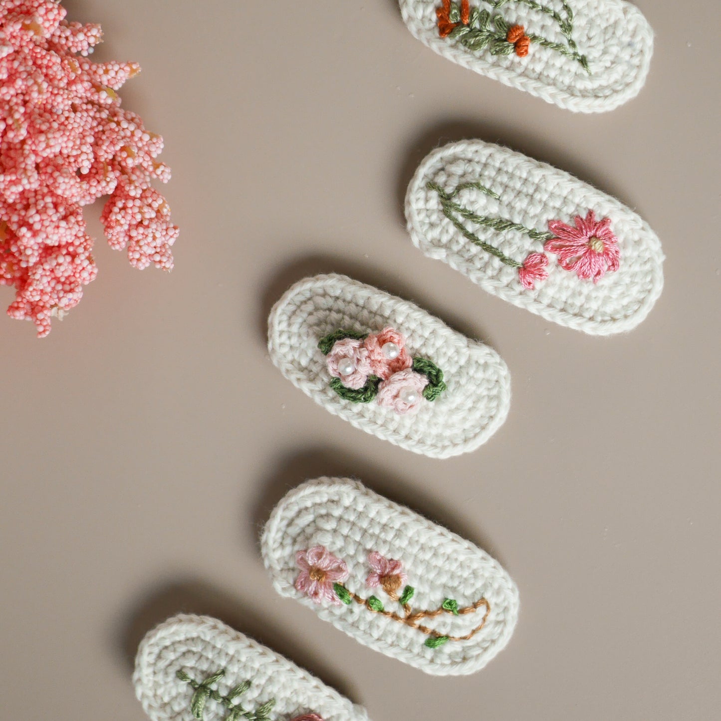 Little flora Hair pin Crochet ชุดคิทถักกิ๊ฟติดผมน่ารักๆ+คลาสออนไลน์ VDO